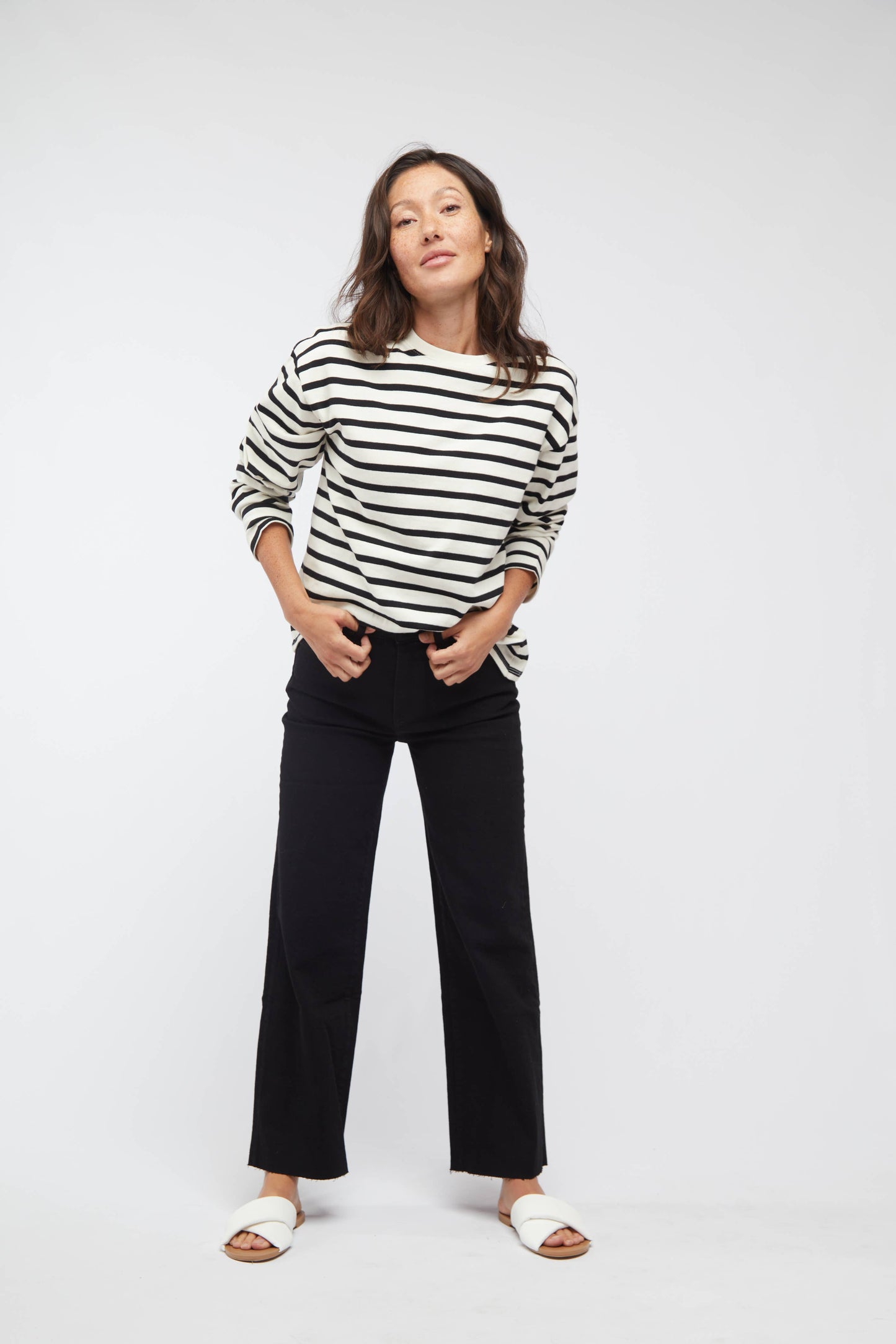 Aberdeen Ankle Crop High Rise Jean, Black : Standard / 27