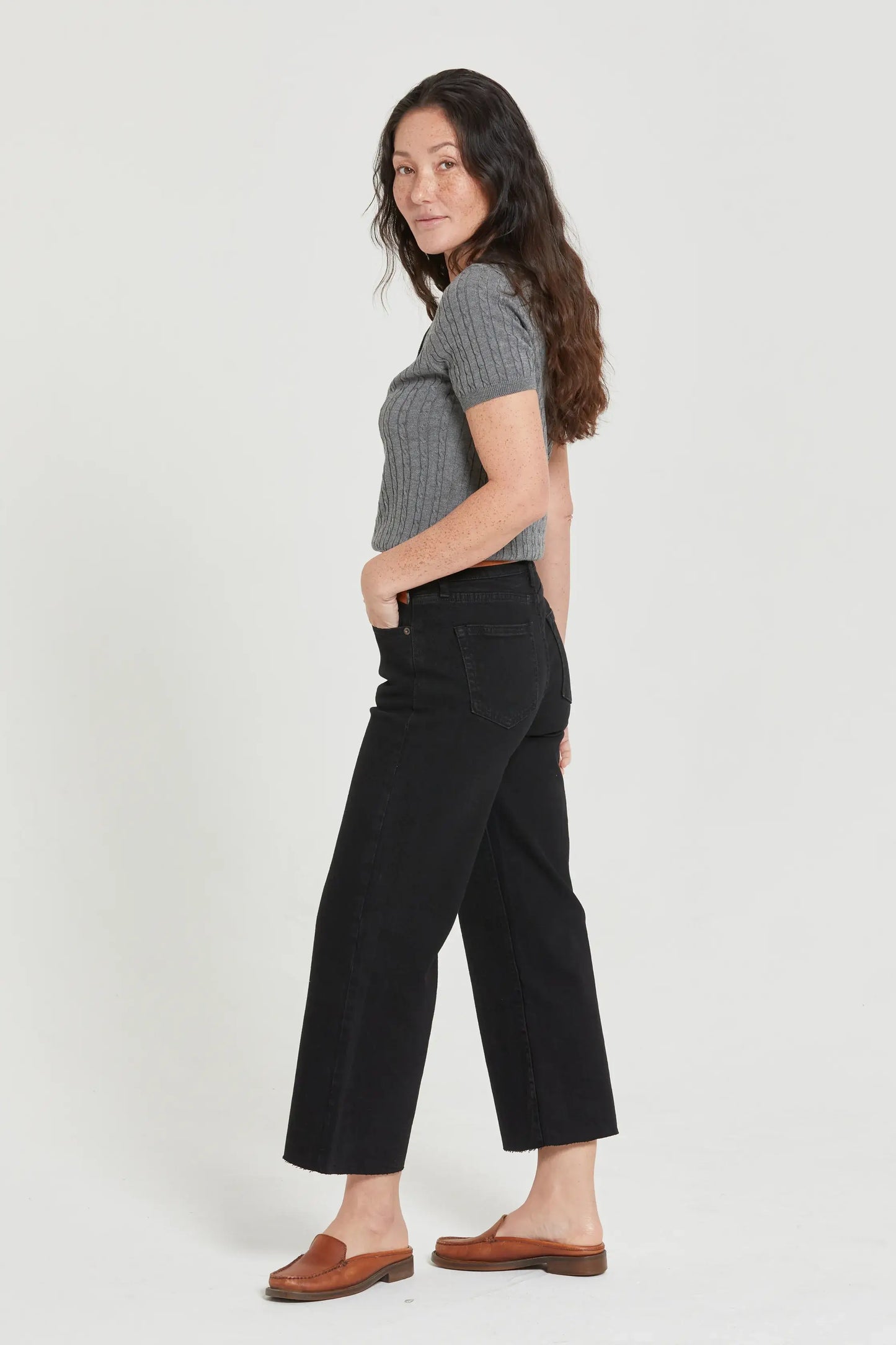 Aberdeen Ankle Crop High Rise Jean, Black : Standard / 27