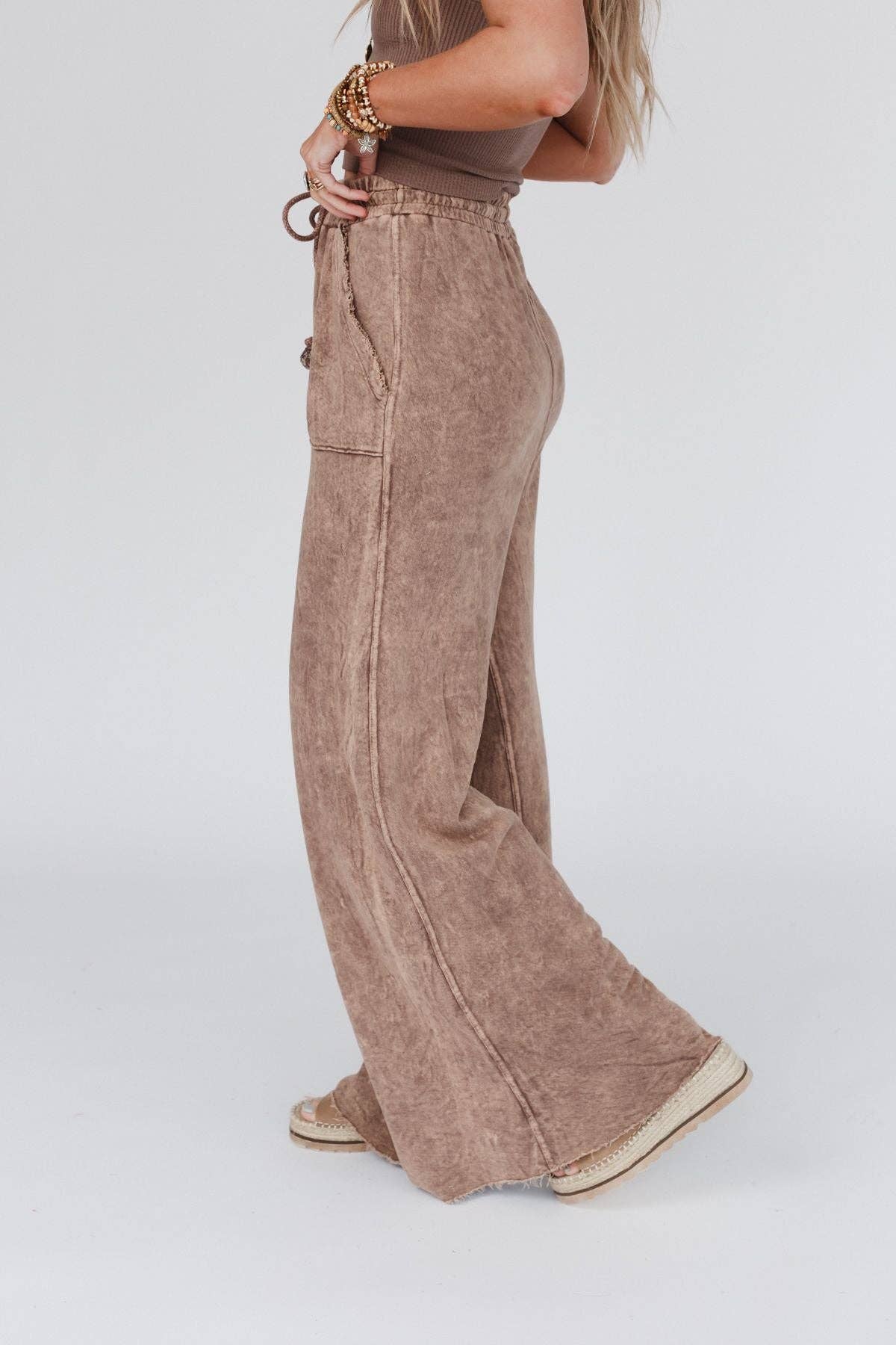 Relaxed Wide Leg Pant