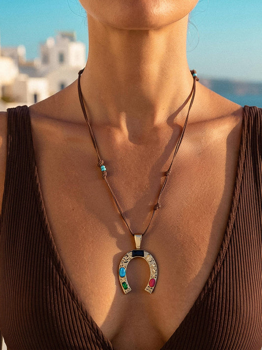 Western Horseshoe Necklace - 18K Gold
