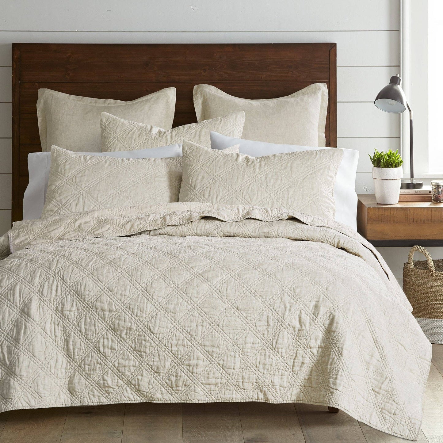 Washed Linen Quilt in Natural