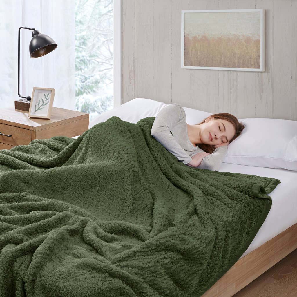 Winter Cottage Berber Blanket, Green: Twin