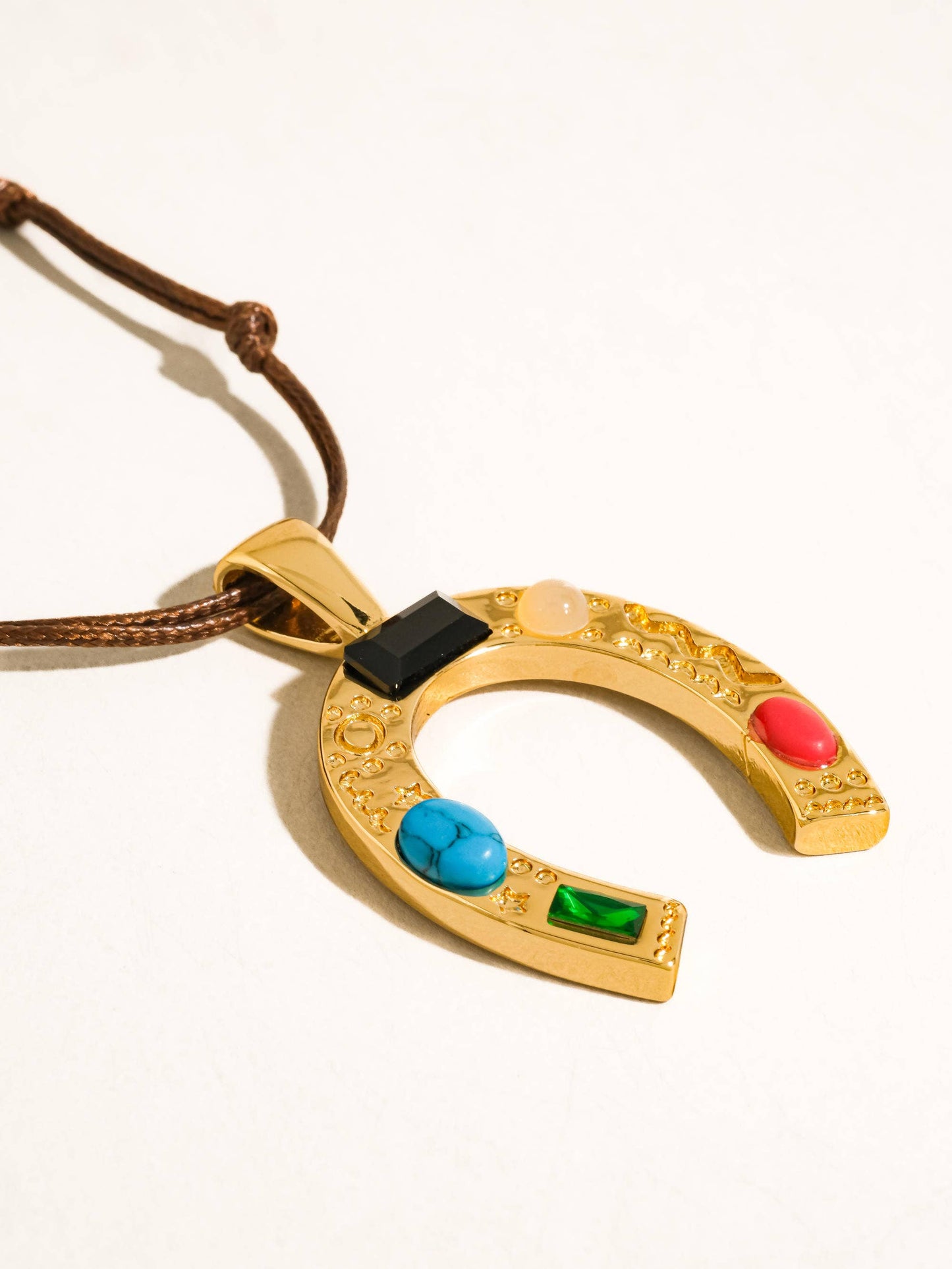 Western Horseshoe Necklace - 18K Gold