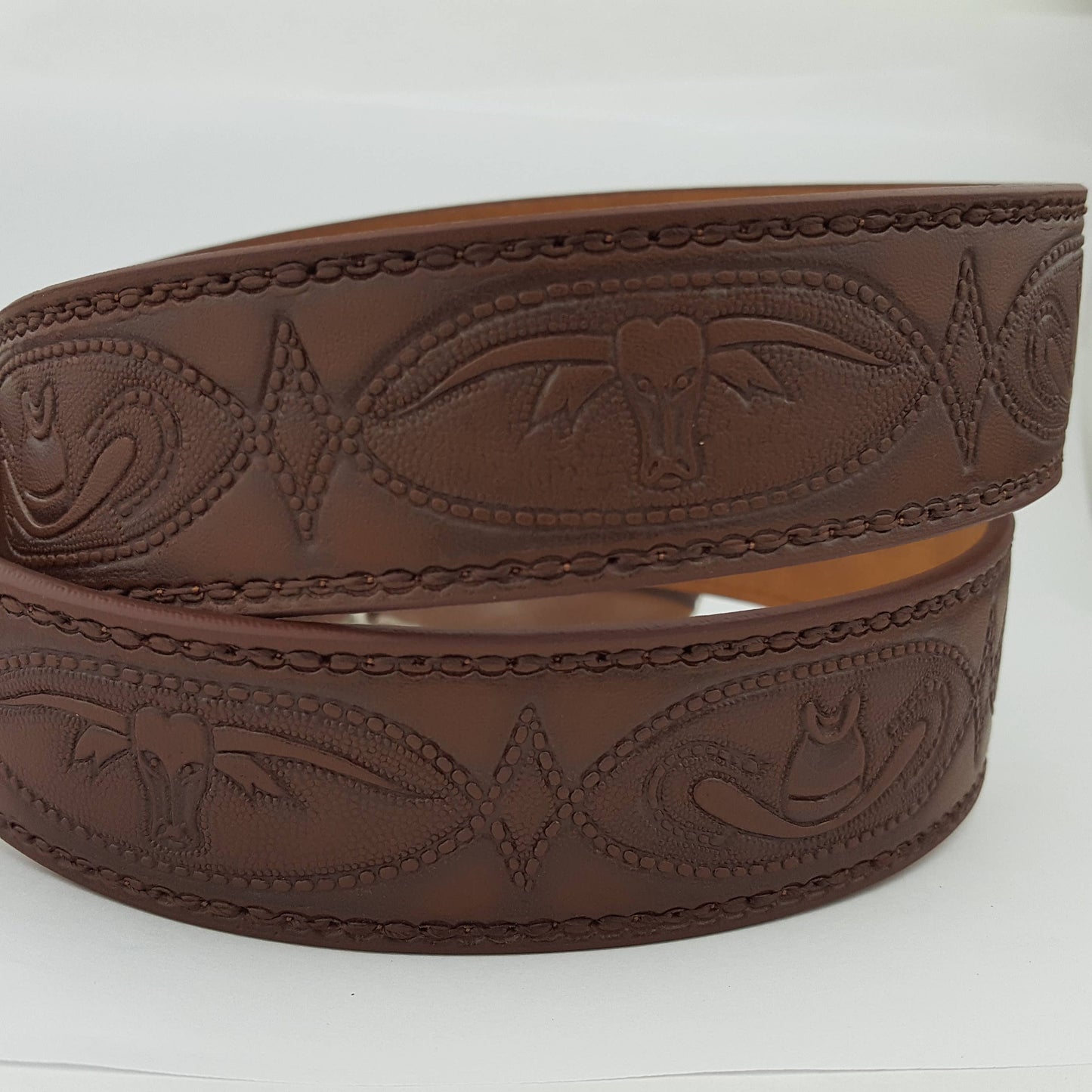 M Western Long Horn Buckle w. matching tooled belt
